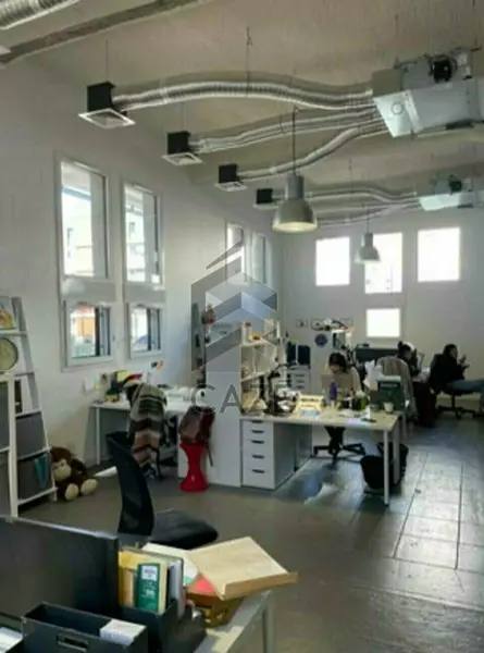 Bureau à louer - Bègles (33130) - 280 m² - 3 733 €/mois