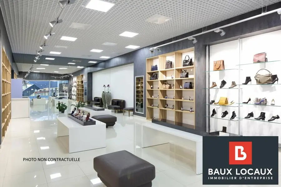 Local Commercial à louer - Salon-De-Provence (13300) - 354 m² - 4 720 €/mois