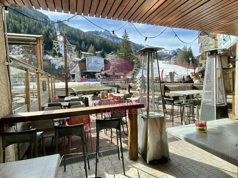 VALFREJUS (73) VENTE RESTAURANT FRONT DE NEIGE 