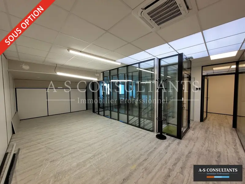Bureau à louer - Genas (69740) - 99 m² - 1 600 €/mois