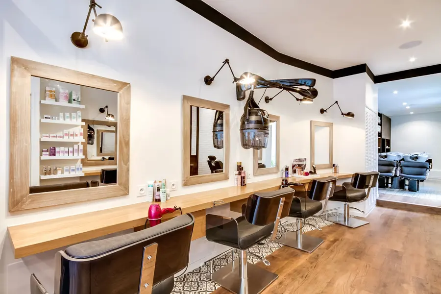 SALON DE COIFFURE MIXTE