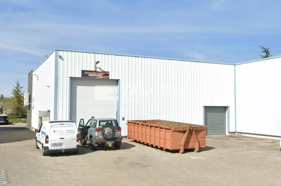 Entrepôt / Activité à louer - Lentilly (69210) - 380 m² - 3 166 €/mois