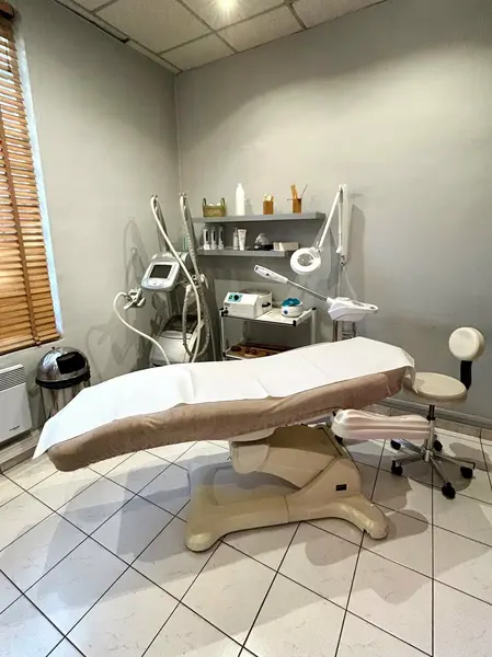 VENTE FONDS DE COMMERCE ESTHETIQUE-MANUCURE 13008 MARSEILLE
