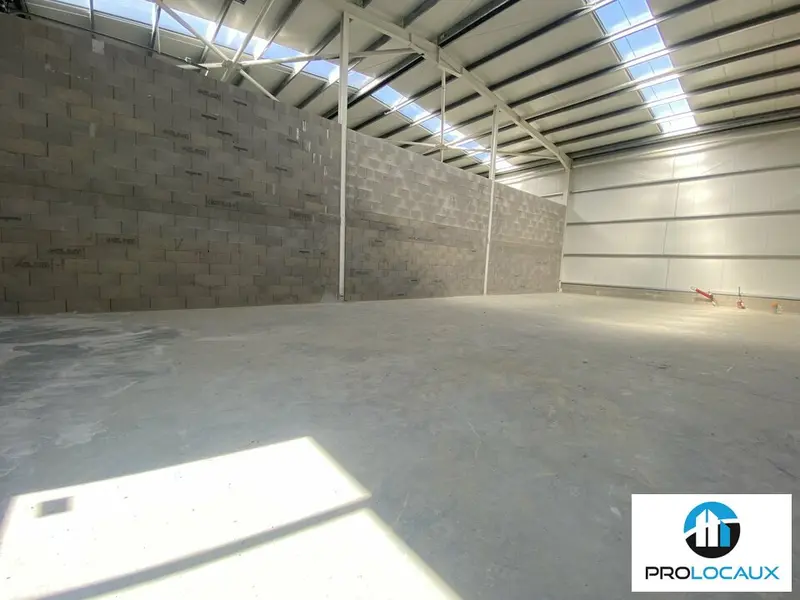 Entrepôt / Activité à louer - Pavilly (76570) - 133 m² - 1 000 €/mois
