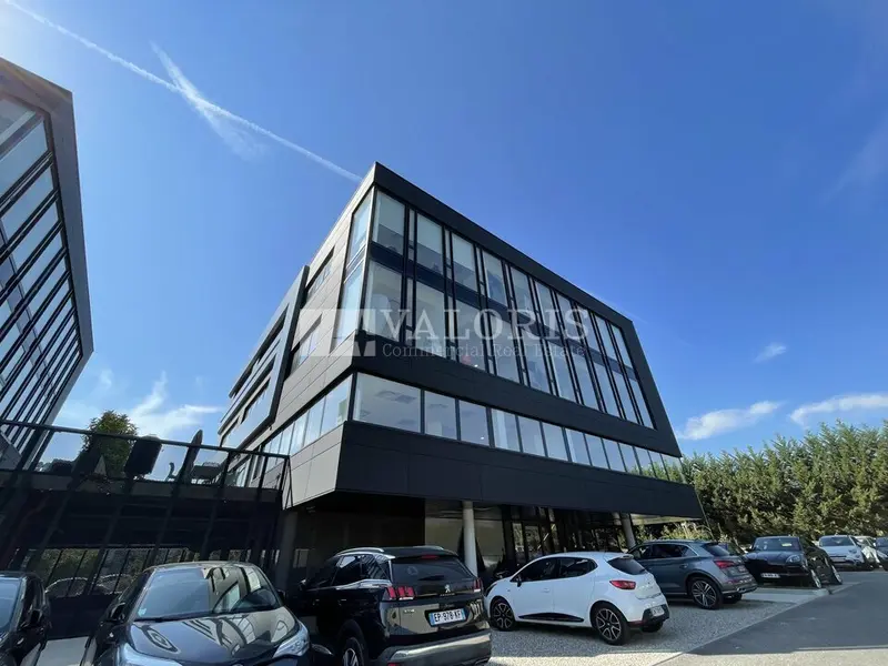 Bureau à louer - Limonest (69760) - 217 m² - 2 983 €/mois