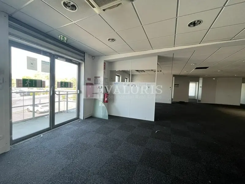 Bureau à louer - Champagne-Au-Mont-D'Or (69410) - 2000 m² - 21 666 €/mois