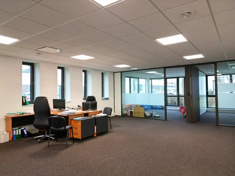 Bureau à louer - Strasbourg (67200) - 273 m² - 3 207 €/mois