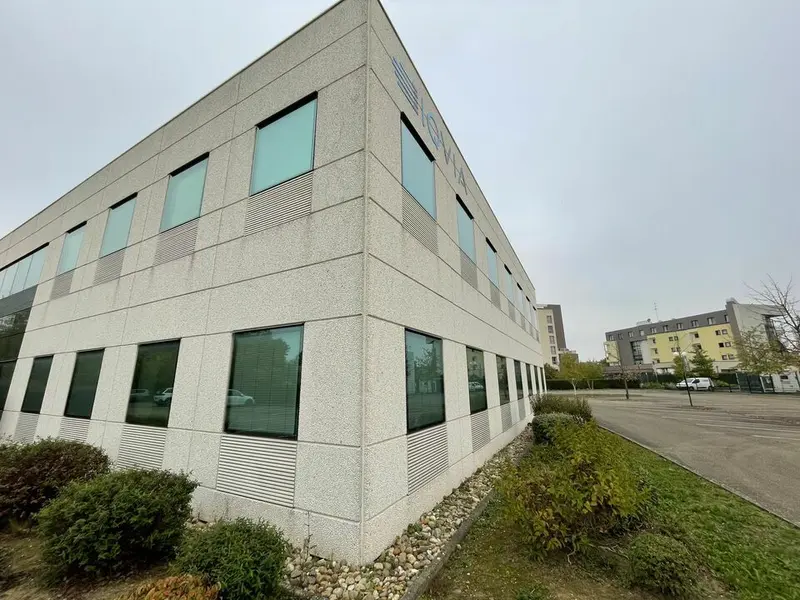 Bureau à louer - Illkirch-Graffenstaden (67400) - 2201 m² - 22 927 €/mois