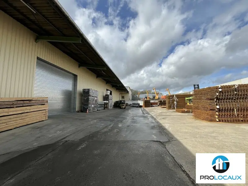 Entrepôt / Activité à louer - Fresnoy-Lès-Roye (80700) - 1100 m² - 4 000 €/mois