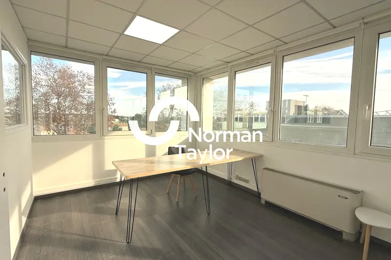 A louer Bureaux 120m² Lattes