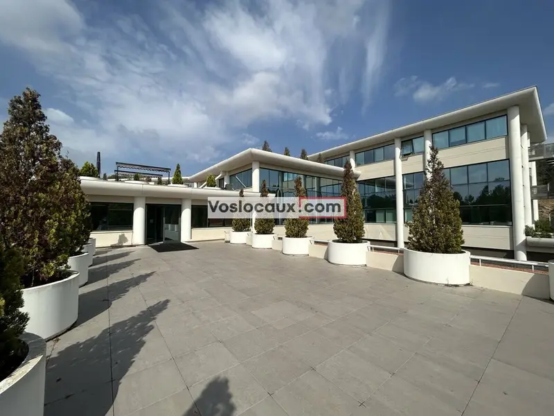 A louer Bureaux 1536m² Valbonne