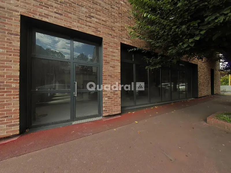 Local commercial neuf à louer
