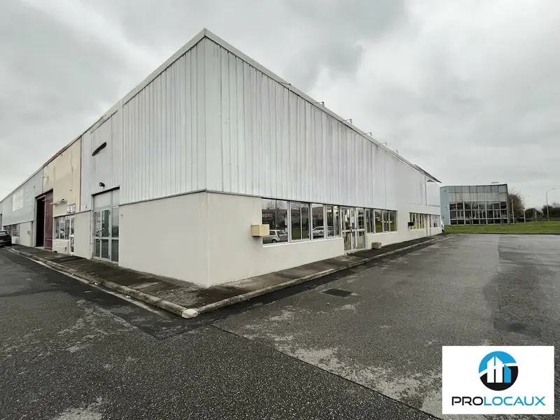 A louer Local commercial  165m² Saint-Maximin