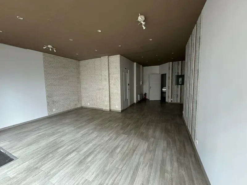 LOCATION - LOCAL COMMERCIAL - BUREAU - 45 m2 - CENTRE VILLE - BREST