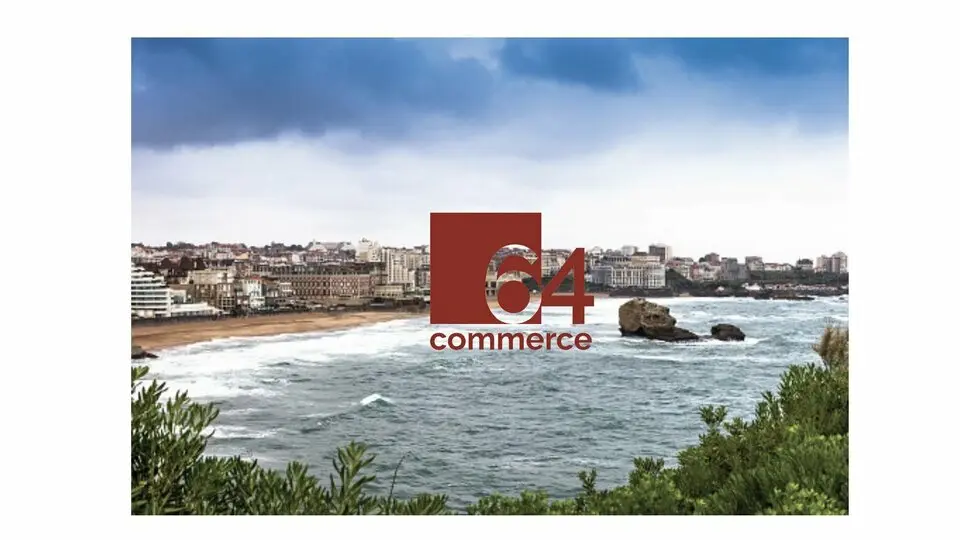 A VENDRE PRESSE LIBRAIRIE JEUX PMU A BIARRITZ