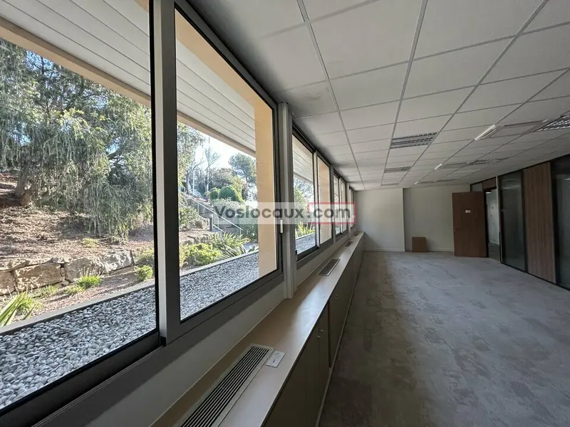 Bureaux à louer  60 m² au cur de Sophia-Antipolis 