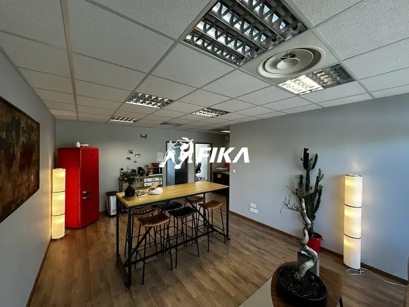 A LOUER BUREAUX 167m² - (31850) MONTRABE