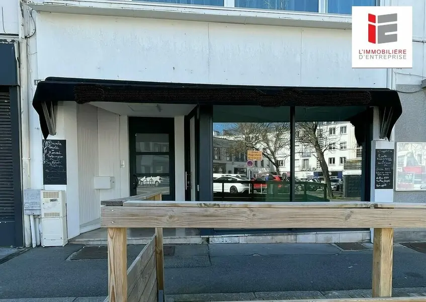 A louer Local commercial  74m² Lorient