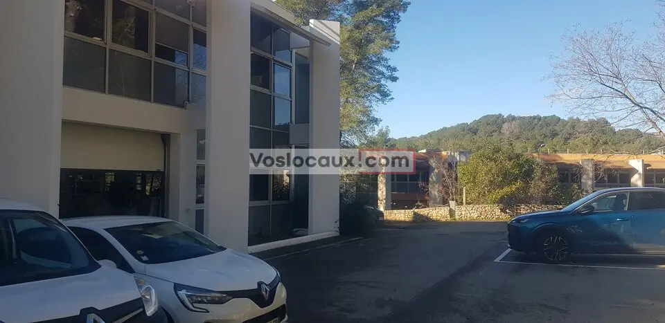 A louer Bureaux 691m² Valbonne