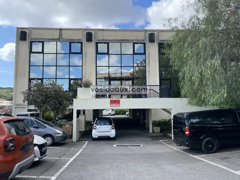 À LOUER  Bureaux de 147m²  VALLAURIS / CHEMIN DE SAINT-BERNARD 