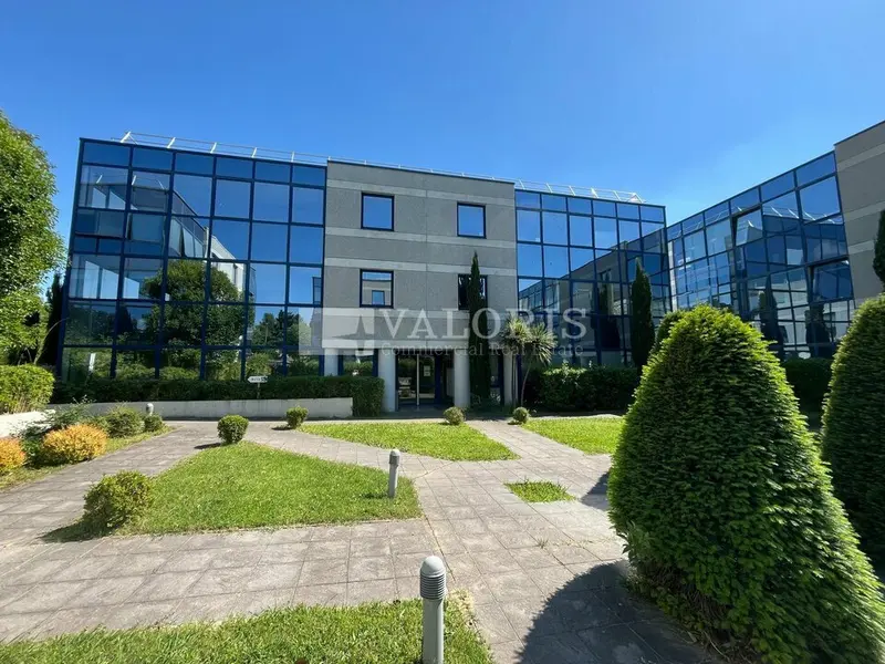 A louer Bureaux 656m² Aix-en-Provence