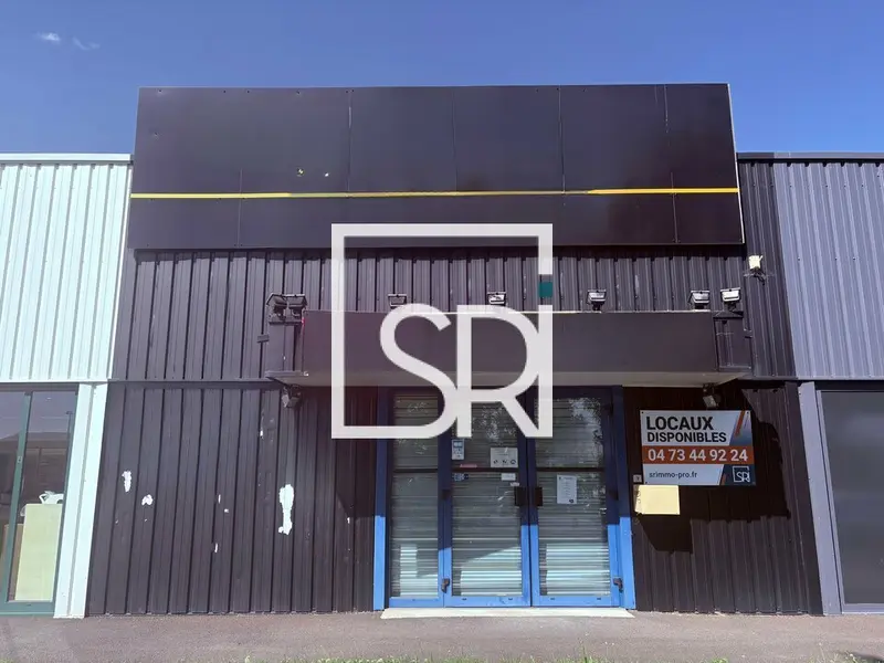 LOCATION LOCAL COMMERCIAL 187 M² - RETAIL PARK - 63370 LEMPDES