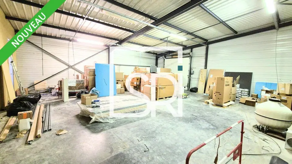 A louer Entrepôt 133m² Aubière