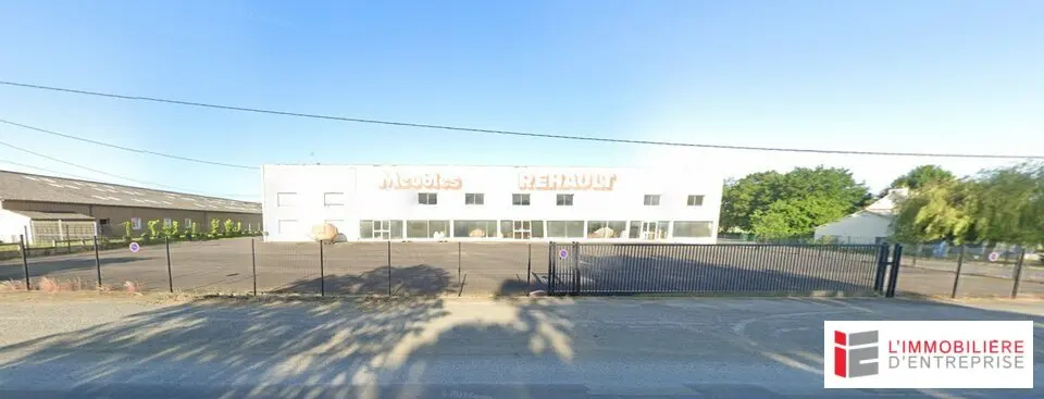 SAINT-DOMINEUC - VENTE LOCAL D'ACTIVITE