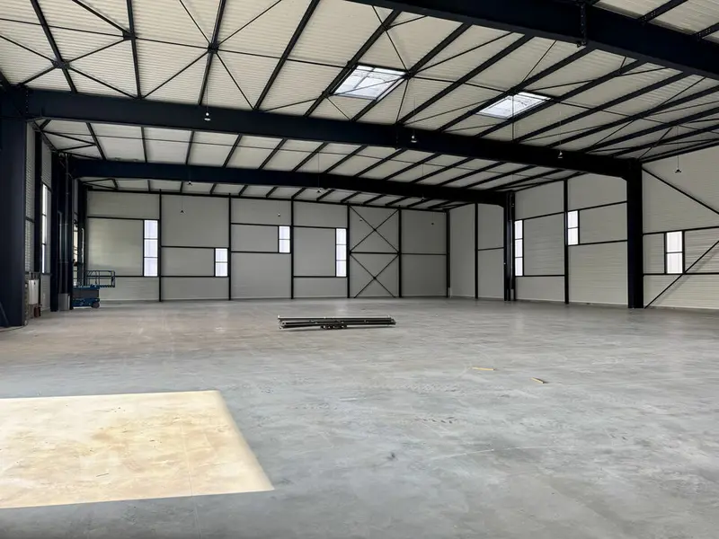 A louer Locaux d'activité 1778m² Longperrier