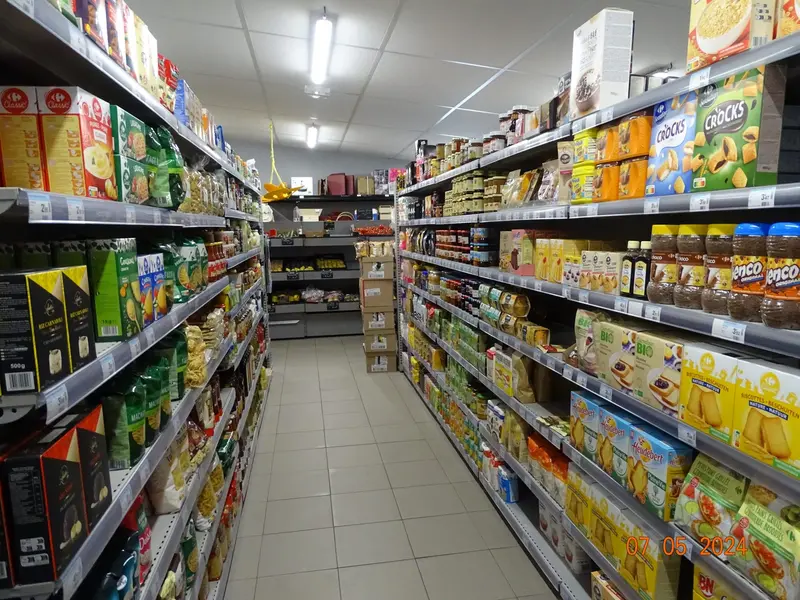 MURS COMMERCIAUX DE SUPERETTE PROXI