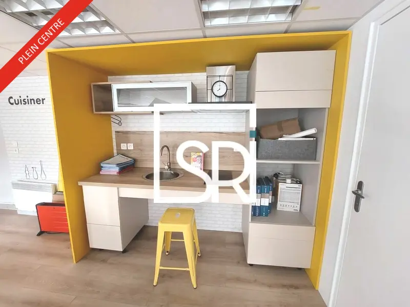 LOCATION BUREAUX AVEC VITRINE - HYPER-CENTRE - 63100 CLERMONT-FERRAND 