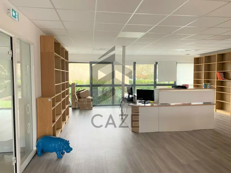 Bureaux à louer 205 m² - Bruges