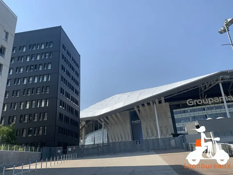 Bureau à louer - Décines-Charpieu (69150) - 631 m² - 8 639 €/mois
