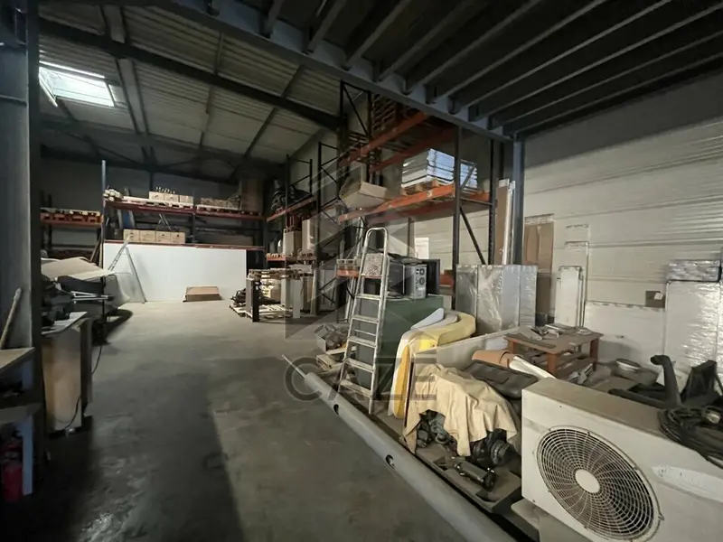 Entrepôt / Activité à vendre - Langon (33210) - 657 m²