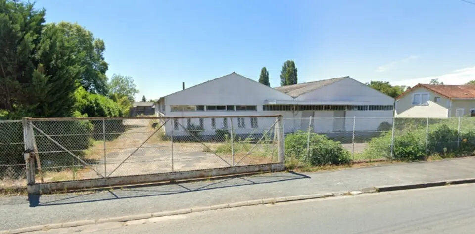 Entrepôt / Activité à louer - Bergerac (24100) - 5100 m² - 15 300 €/mois