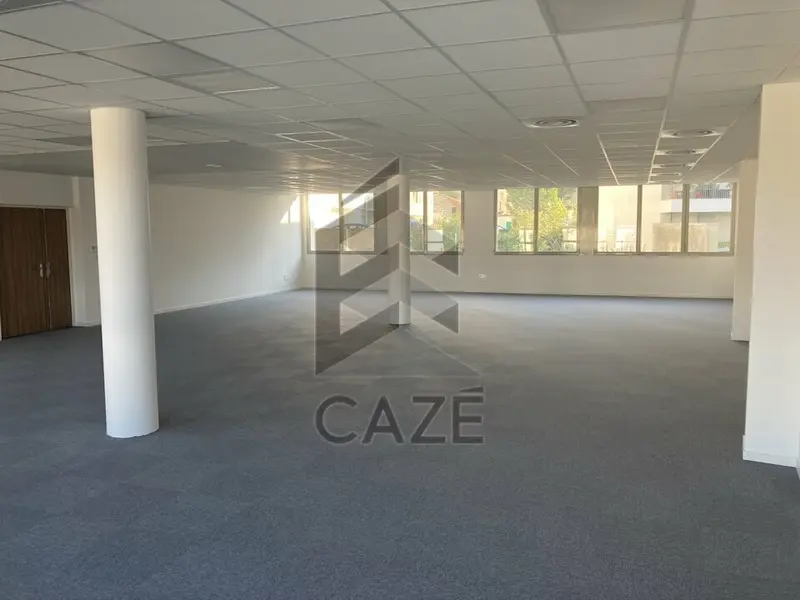 Bureau à louer - Angoulême (16000) - 187 m² - 2 259 €/mois