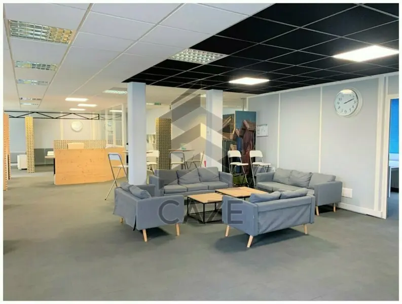 Bureau à louer - Mérignac (33700) - 250 m² - 1 979 €/mois