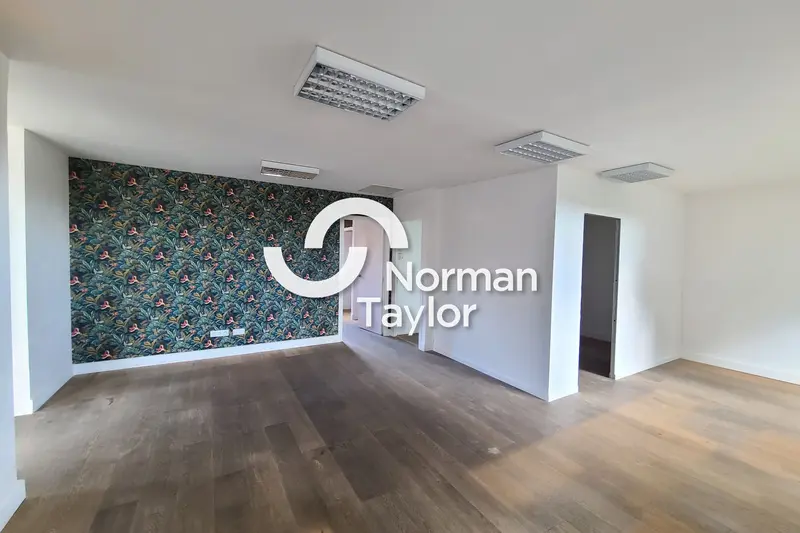 Bureau à louer - Béziers (34500) - 76 m² - 900 €/mois