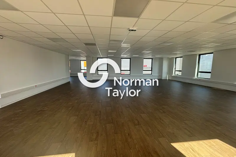 Bureau à louer - Montpellier (34000) - 690 m² - 7 762 €/mois