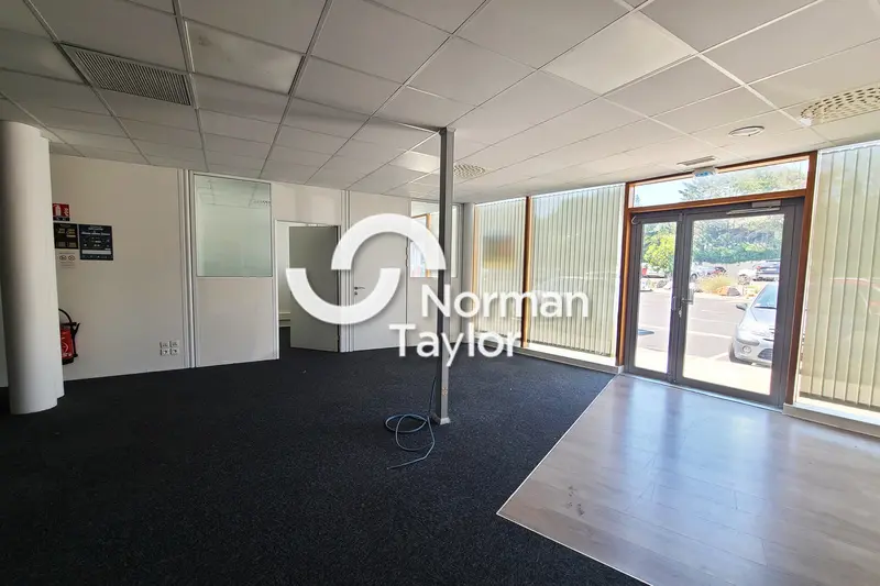 Bureau à louer - Béziers (34500) - 192 m² - 2 560 €/mois