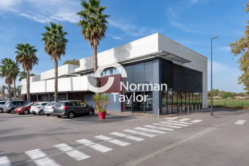 Local Commercial à louer - Saint-Cyprien (66750) - 899 m²