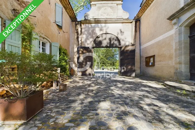 Local Commercial à vendre - Villeneuvette (34800) - 650 m²