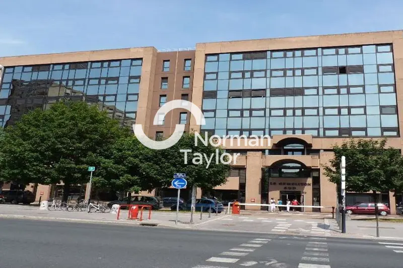 Bureau à louer - Lyon 03 (69003) - 1388 m² - 18 506 €/mois