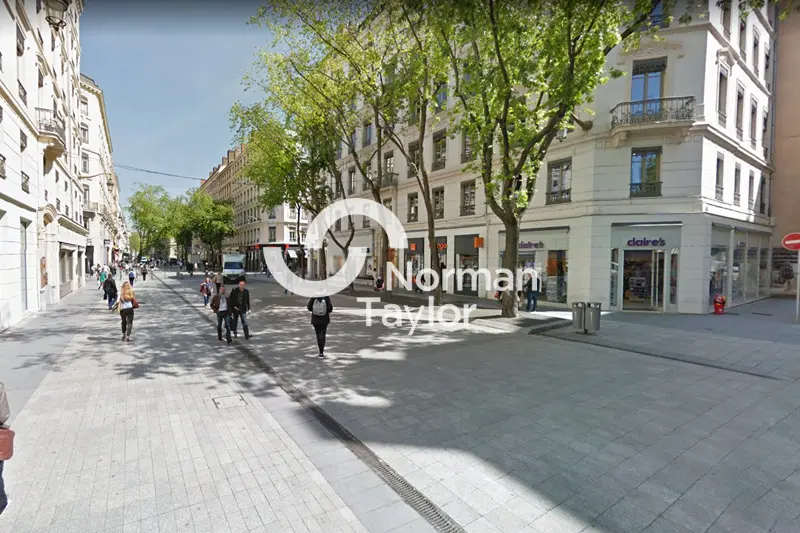 Local Commercial à vendre - Lyon 02 (69002) - 105 m² - 0 €