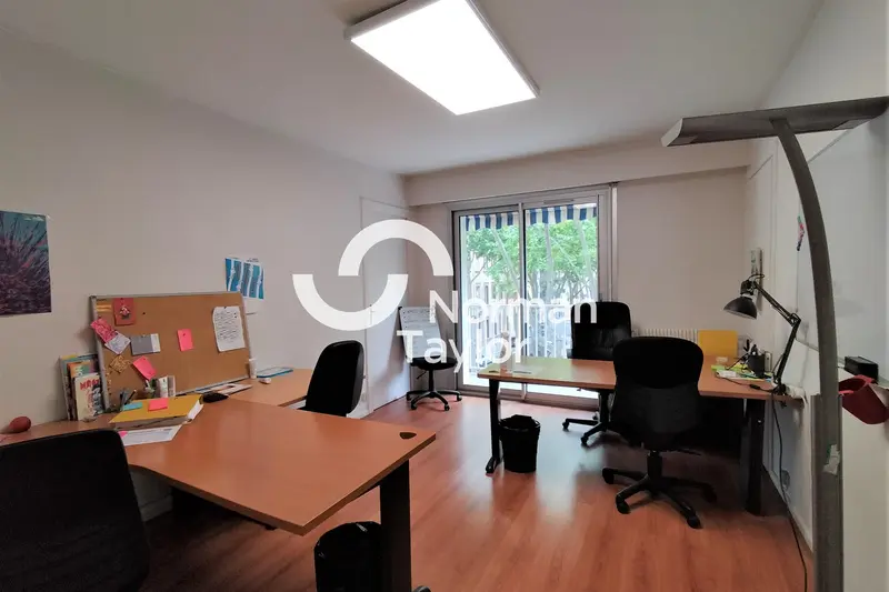 Bureau à louer - Lyon 02 (69002) - 110 m² - 2 012 €/mois