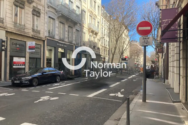 Local Commercial à vendre - Lyon 06 (69006) - 135 m² - 0 €
