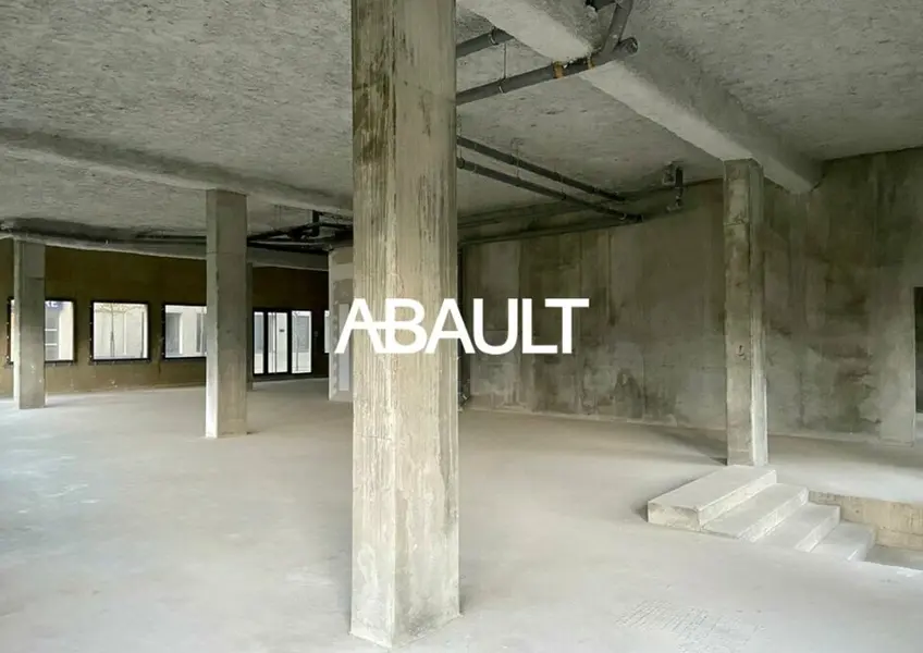 Local Commercial à louer - Bordeaux (33000) - 326 m² - 3 333 €/mois