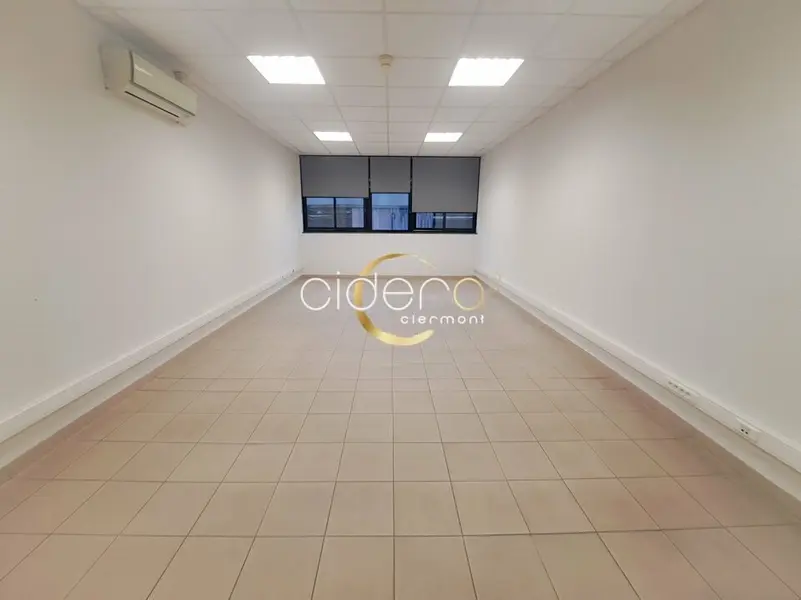 Bureau à louer - Romagnat (63540) - 149 m² - 1 365 €/mois