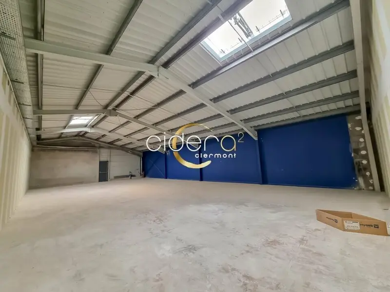 Local Commercial à louer - Cournon-D'Auvergne (63800) - 211 m² - 2 083 €/mois