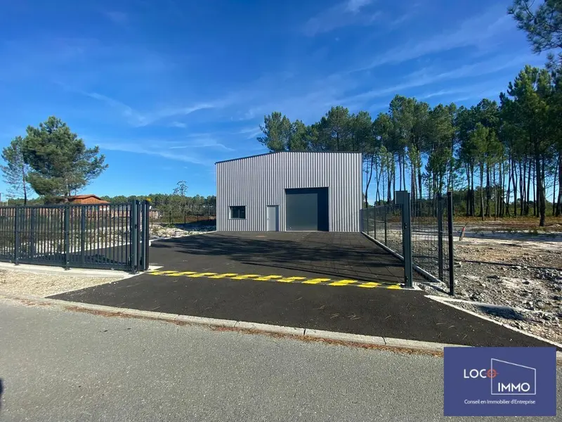 Entrepôt / Activité à vendre - Landiras (33720) - 187 m²